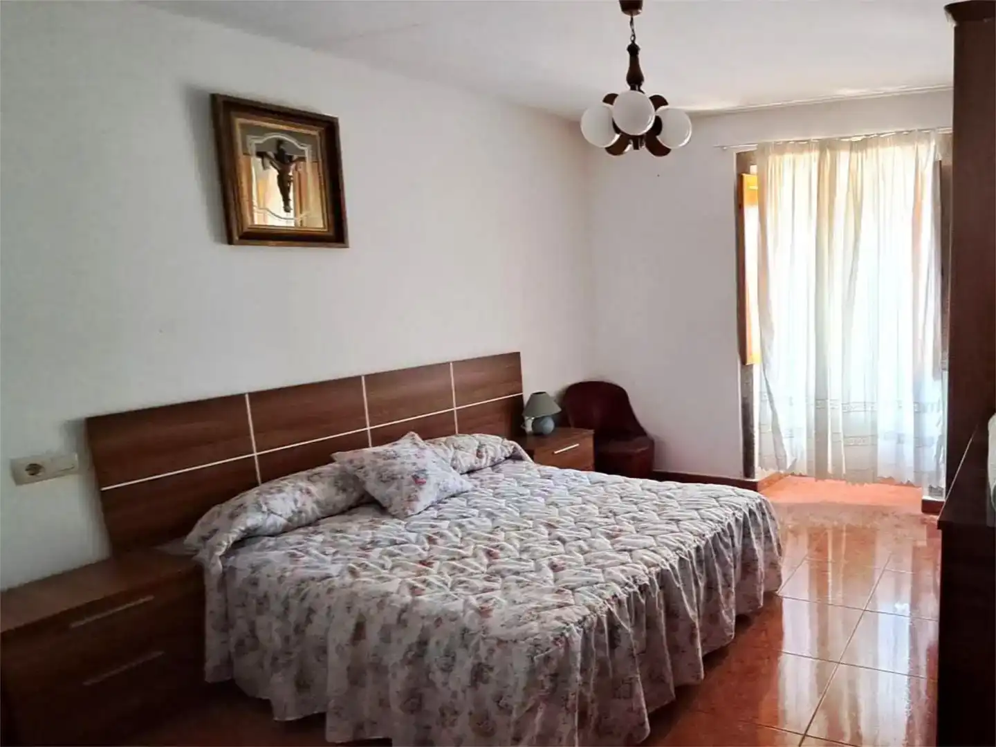 Dormitori de Casa o xalet en venda en Laxe amb Jardí privat, Traster i Moblat