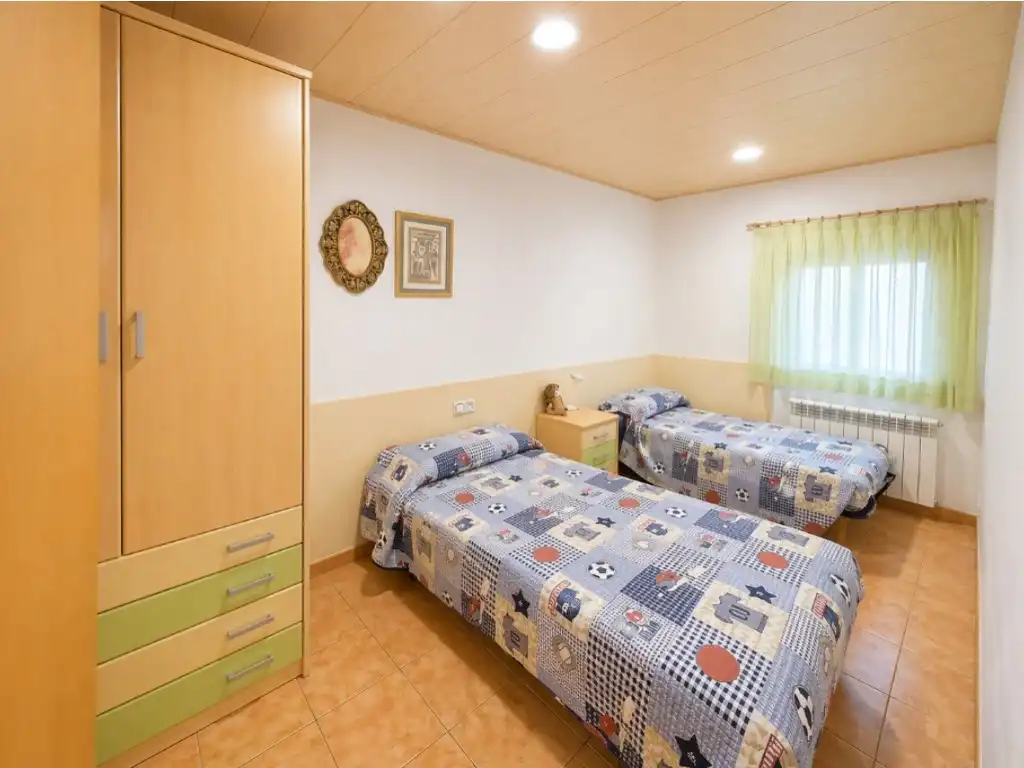 Bedroom of Houses for sale in Torrelles de Foix  with Oven
