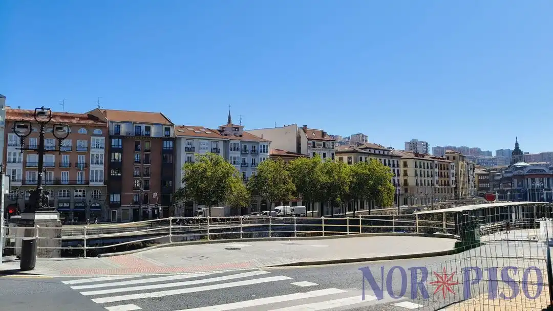 Exterior view of Flat for sale in Bilbao   with Heating, Terrace and Furnished