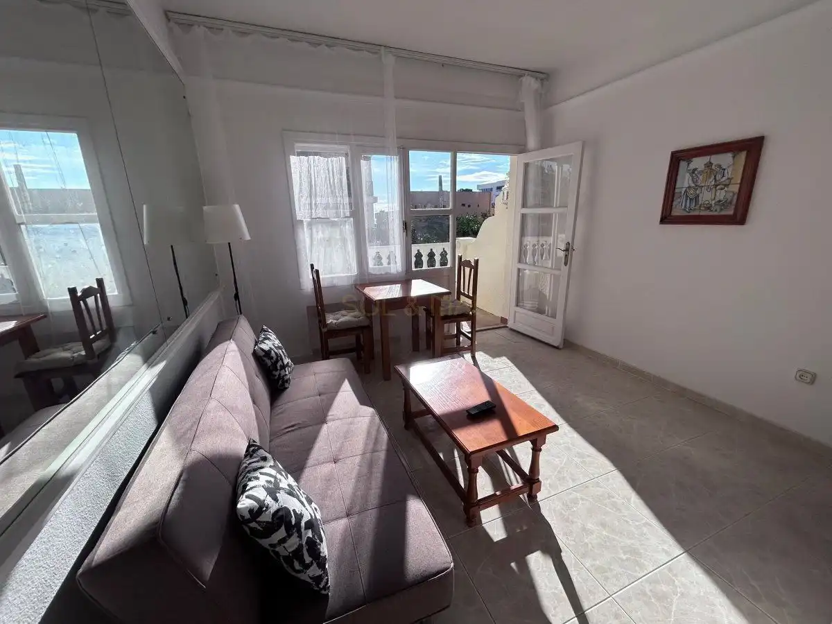 Vivienda con piscina en venta en Los Nidos, imagen 9