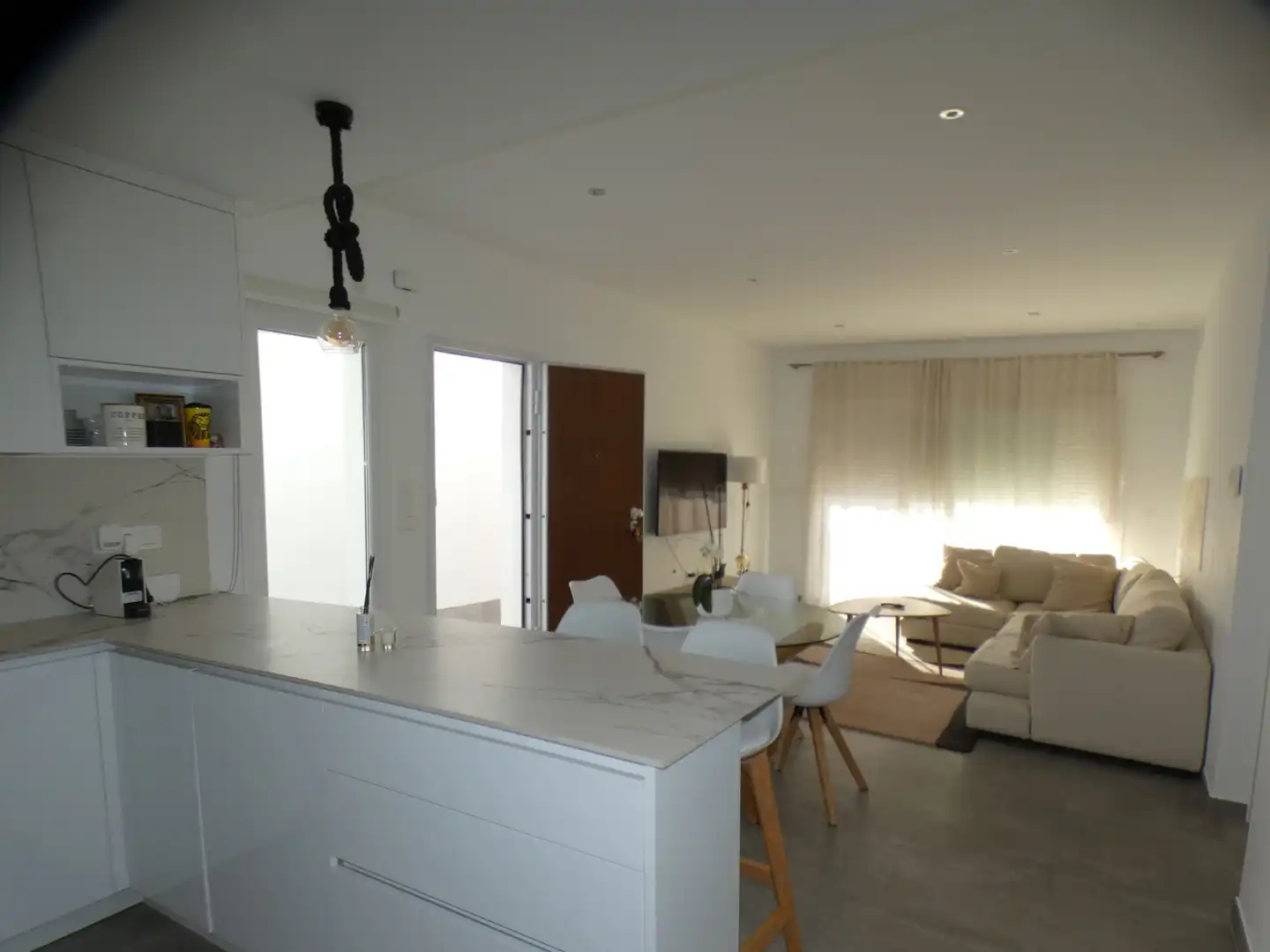Sala de estar de Casa adosada en venta en San Pedro del Pinatar con Aire acondicionado, Calefacción y Jardín privado