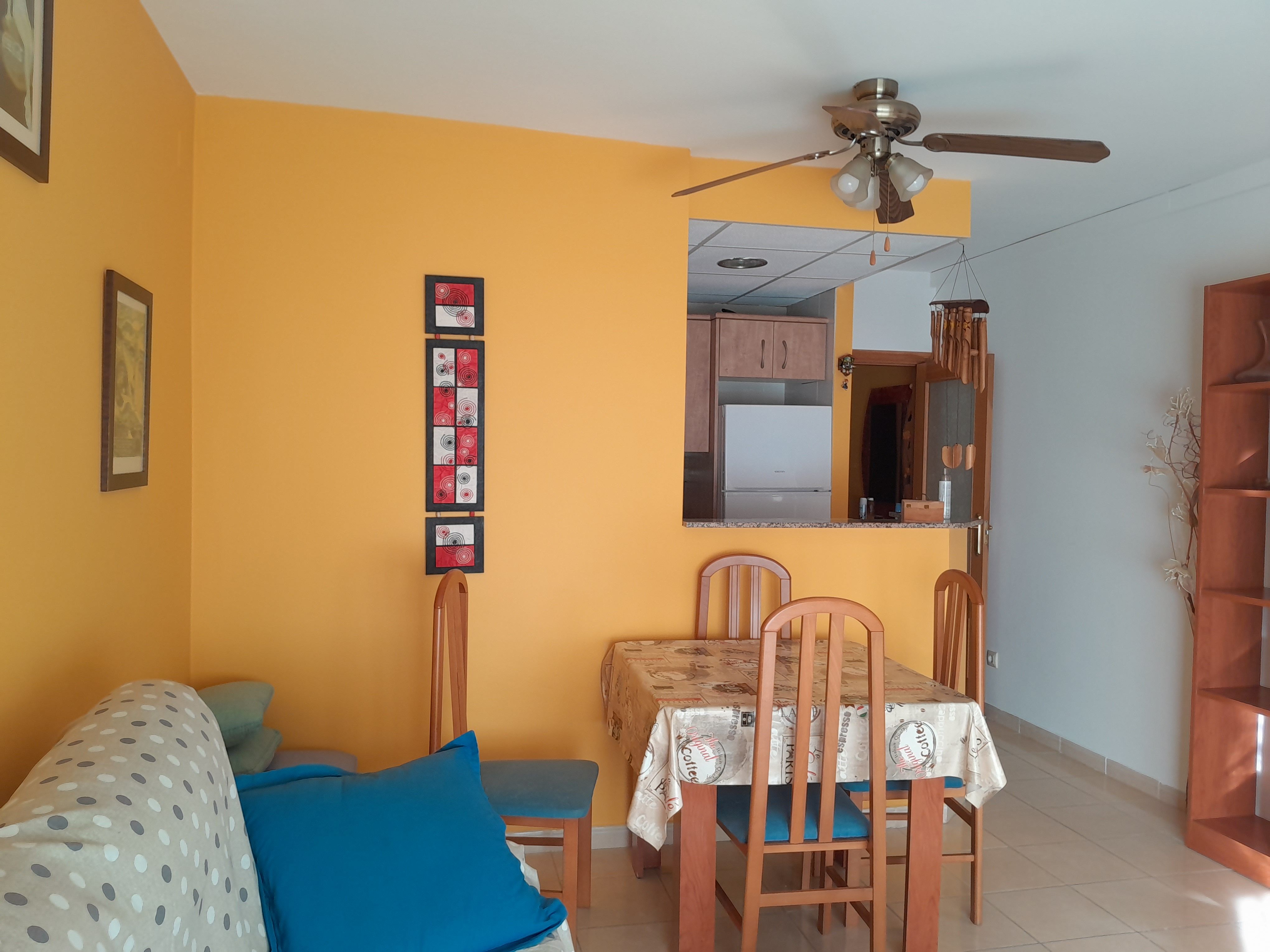 Dining room of Flat to rent in Benicarló  with Air Conditioner, Terrace and Furnished