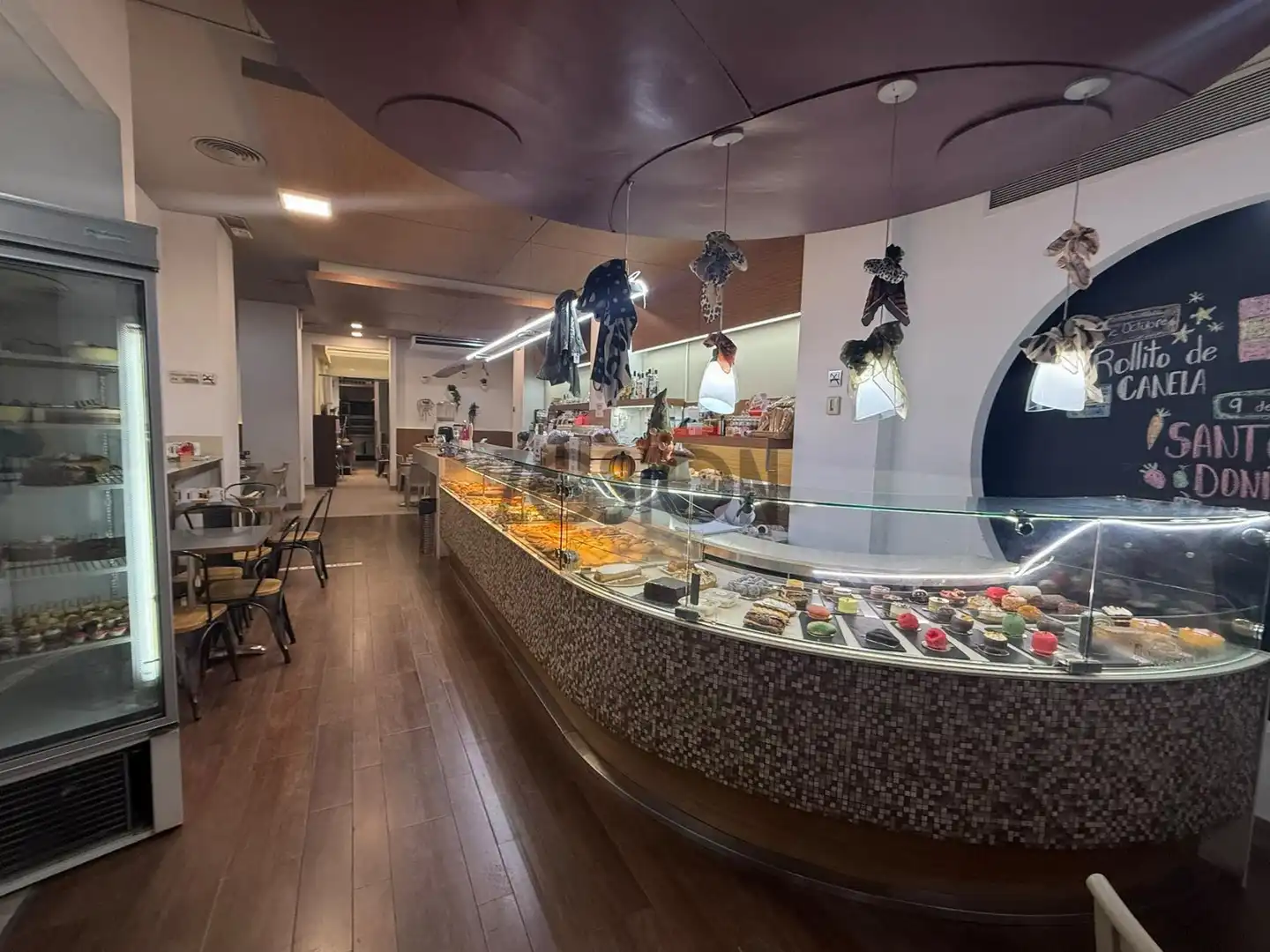 Local comercial en traspaso en L'Eixample