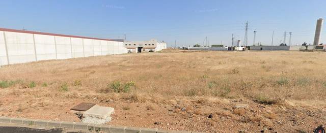 Terreno residencial en Venta en Calle Don Benito en Lobón