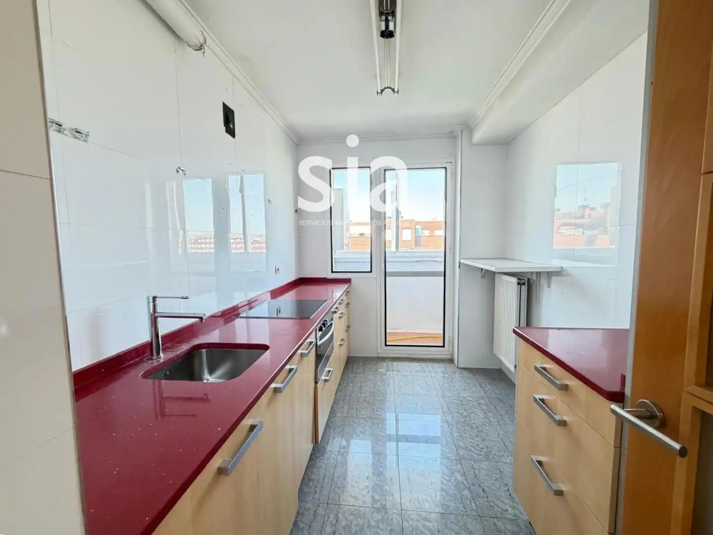 Küche von Dachboden zum Verkauf in Vitoria - Gasteiz mit Heizung, Terrasse und Abstellraum
