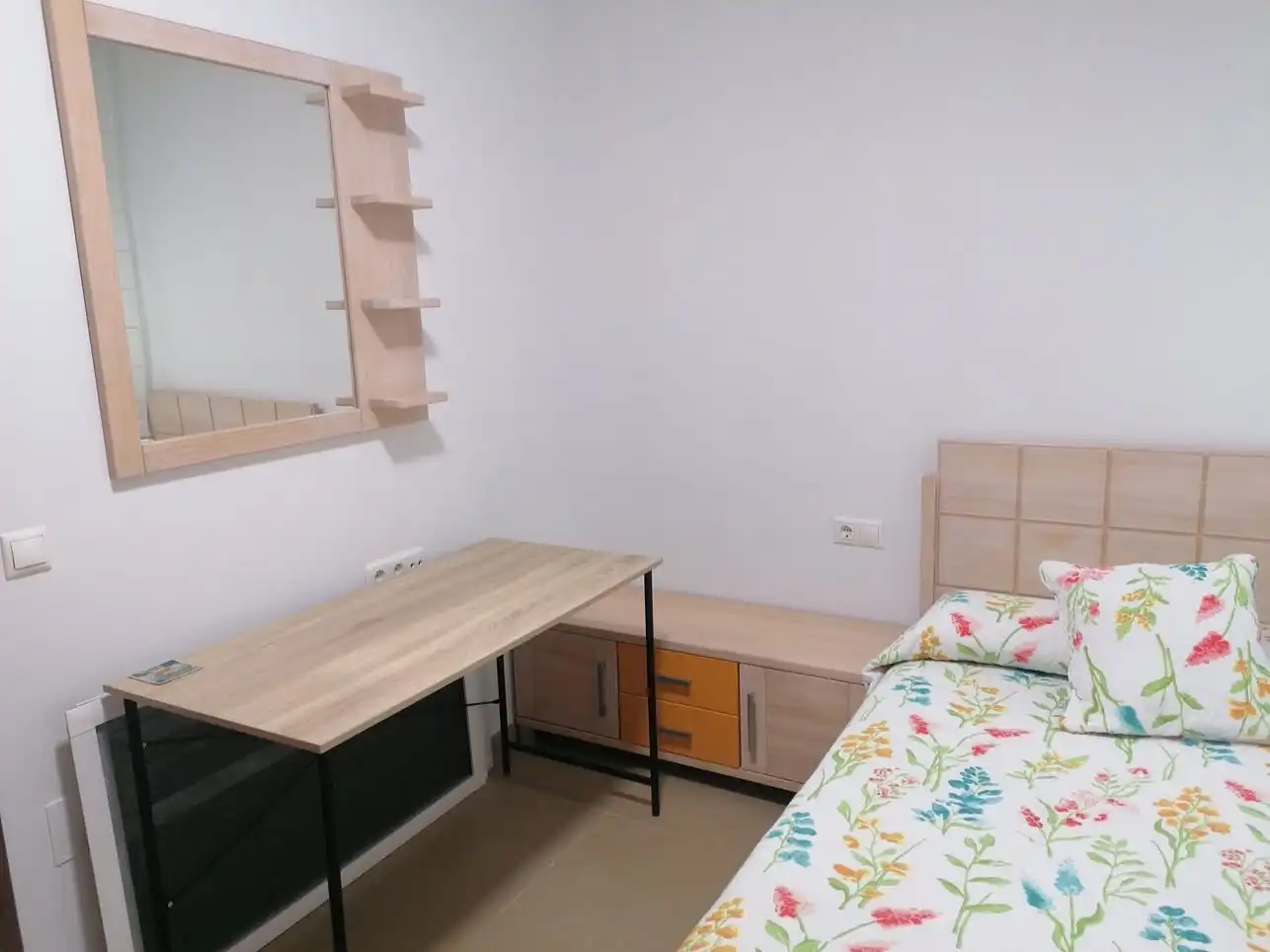 Habitación de Piso en venta en El Ejido con Aire acondicionado