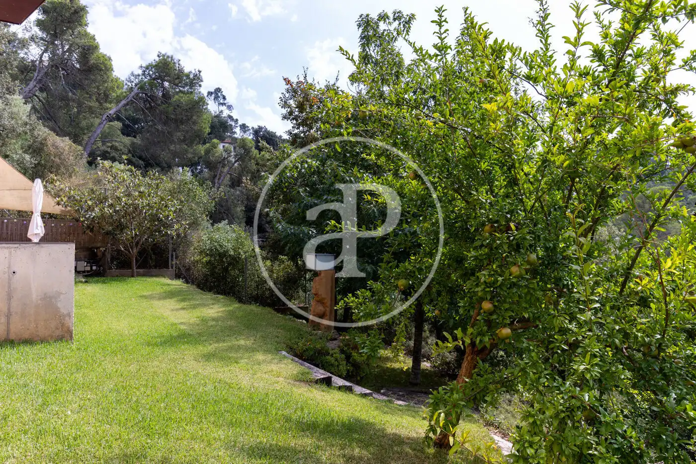 Garden of Houses for sale in Sant Cugat del Vallès  with Air Conditioner, Heating and Private garden