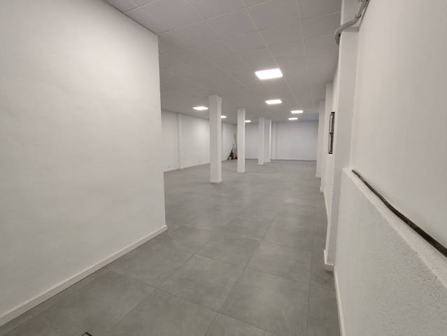Local comercial en Alquiler en Peramàs