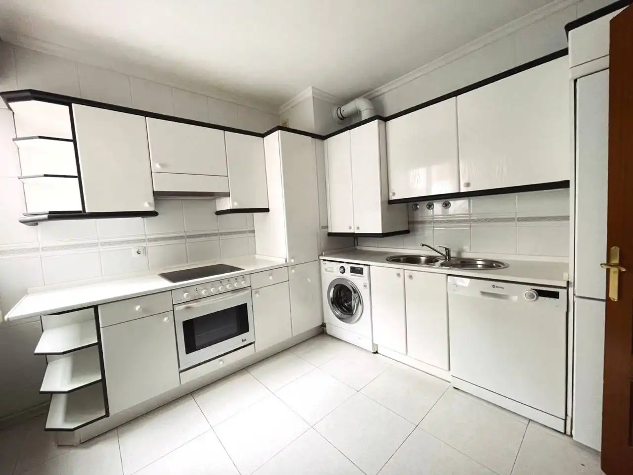 Küche von Wohnung zum Verkauf in Leioa mit Heizung und Terrasse