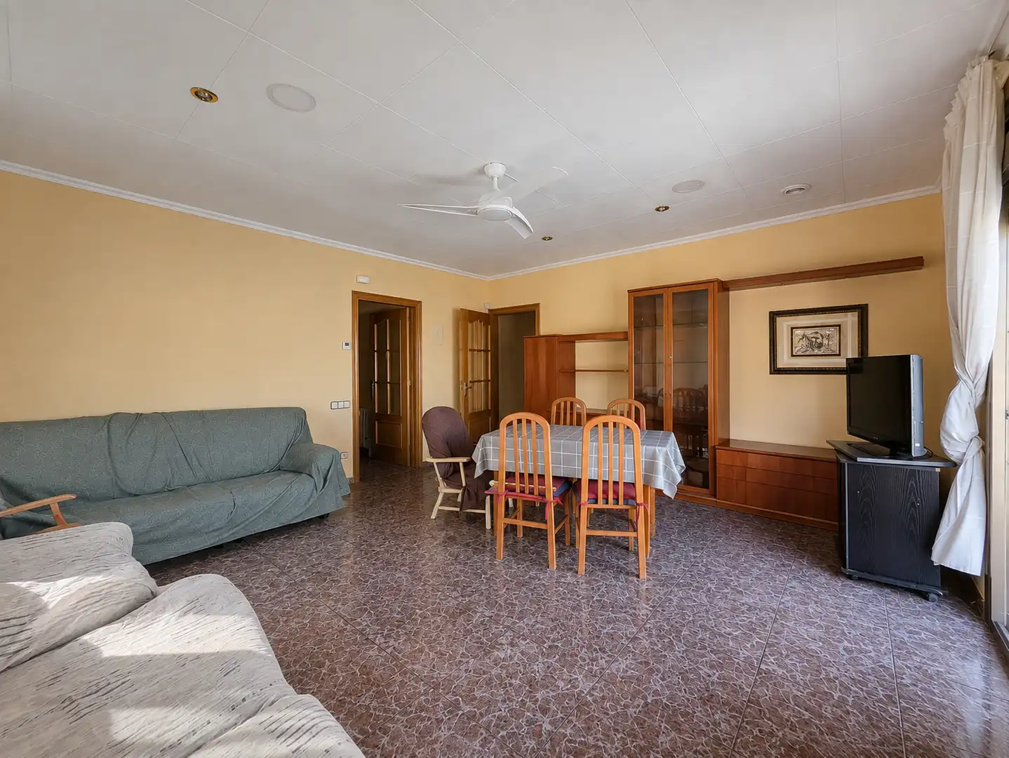 Living room of Flat for sale in Sabadell  with Heating, Furnished and Oven