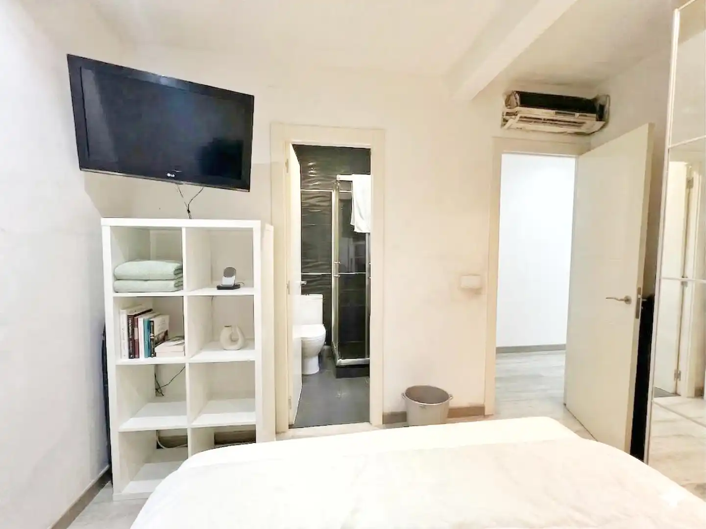 Piso con terraza en venta en Carrer de Muntaner 53, imagen 17