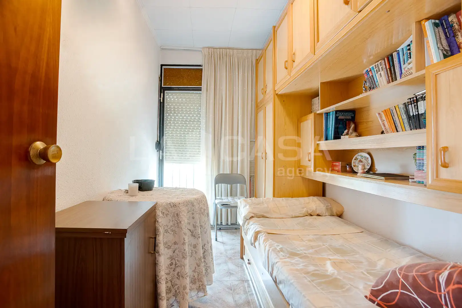 Habitación de Piso en venta en Sant Adrià de Besòs con Calefacción y Balcón