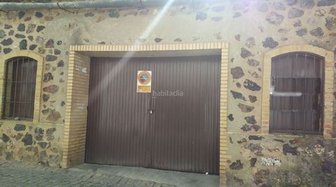 Se vende amplio garaje en calañas