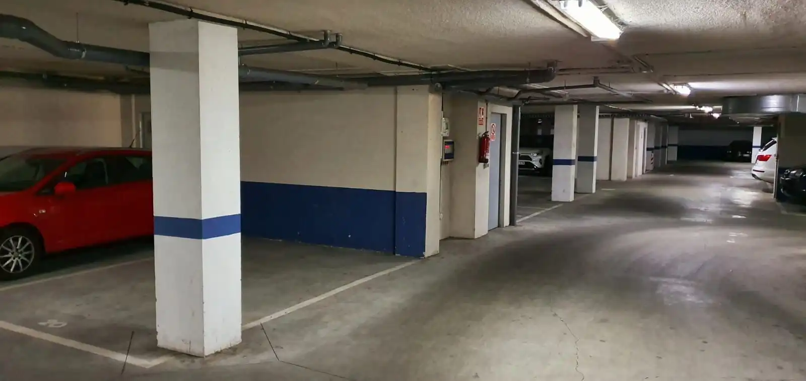 Parking of Attic for rent in  Logroño  with Air Conditioner, Heating and Parquet flooring