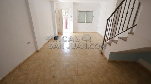 Foto 5 de Casa adosada en venda a El Rabal, Villena