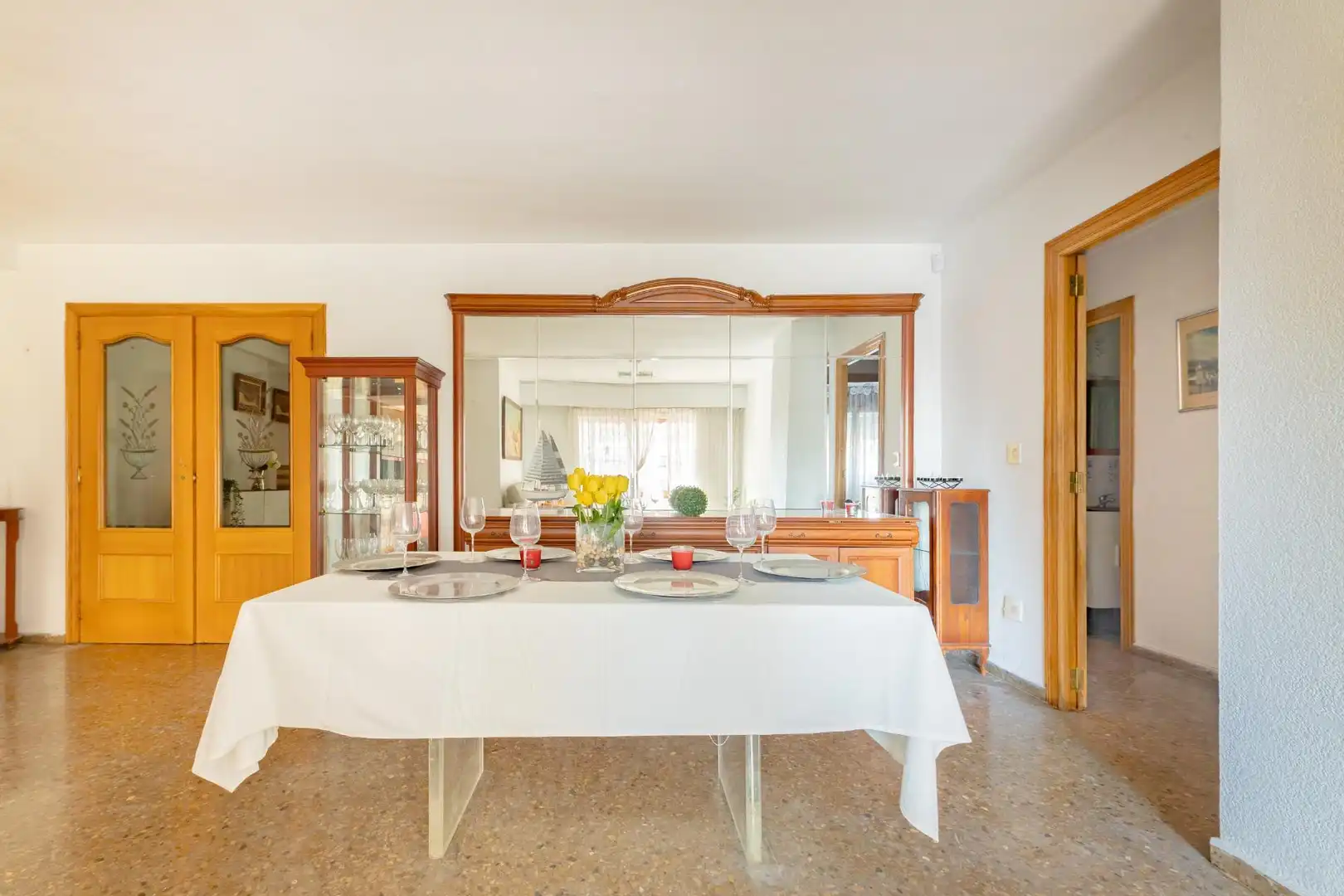 Comedor de Piso en venta en Valencia con Trastero, Balcón y Alarma