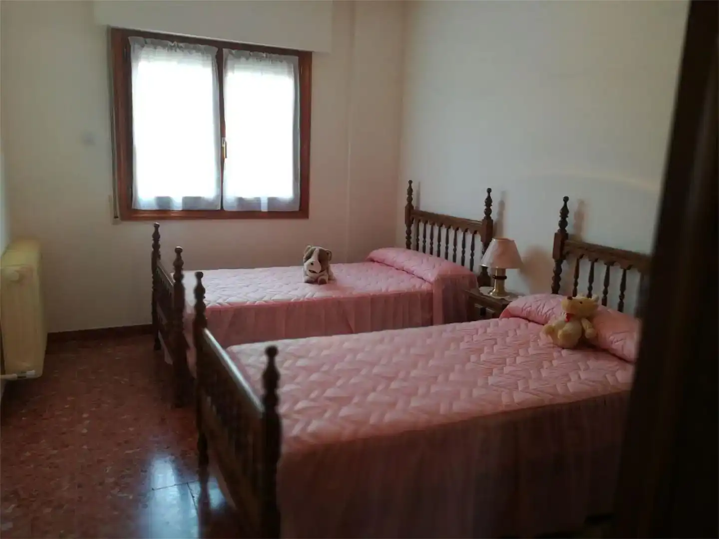 Dormitori de Casa o xalet en venda en Olmedo amb Jardí privat i Moblat