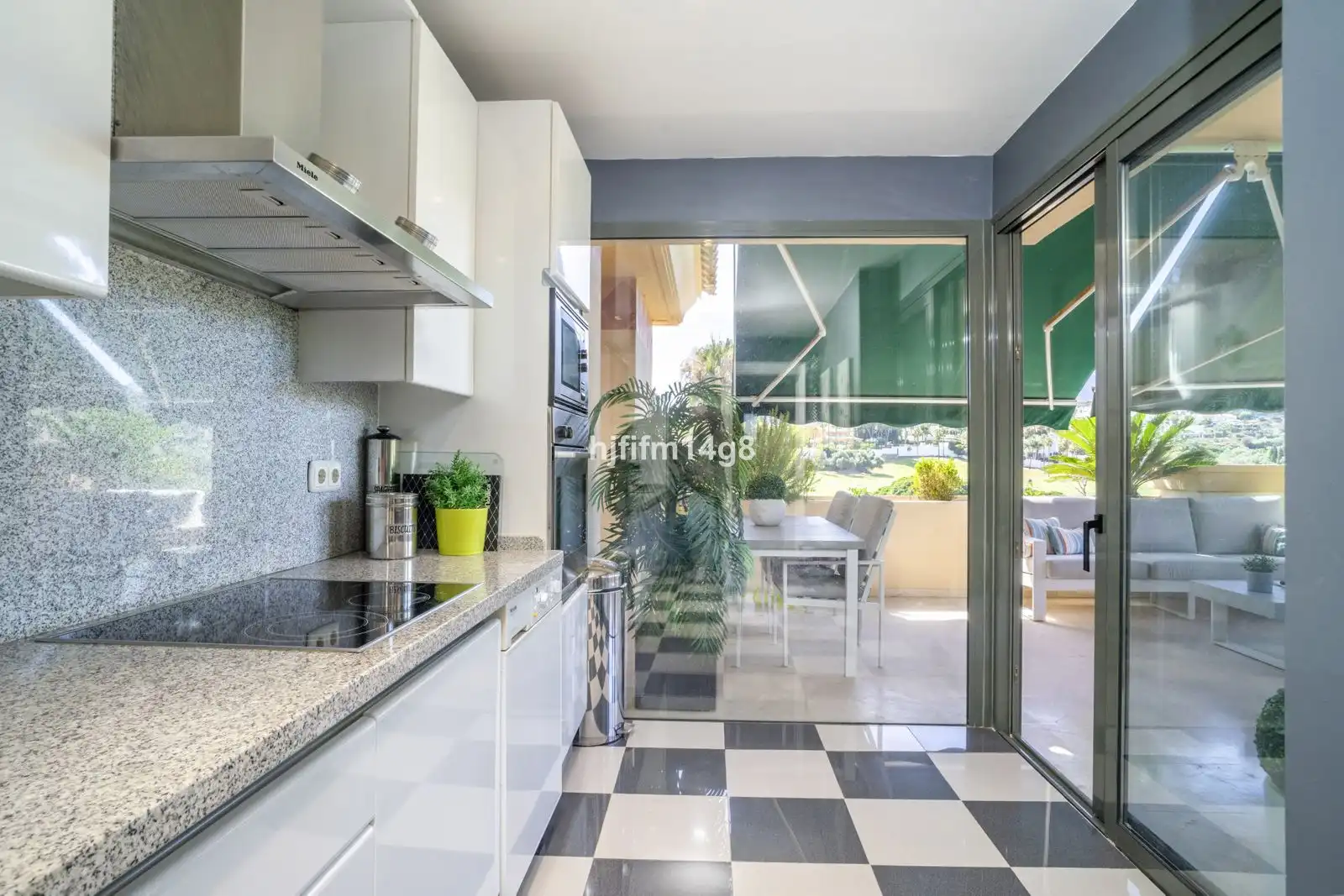 Cocina de Ático en venta en Marbella con Aire acondicionado, Trastero y Amueblado