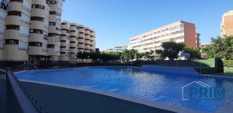 Piscina de Apartament en venda en La Pineda
