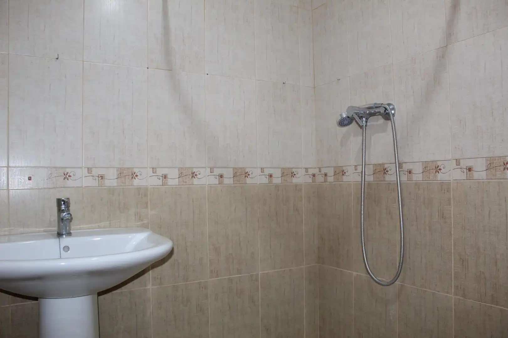 Baño de Piso en venta en Onda con Aire acondicionado y Balcón
