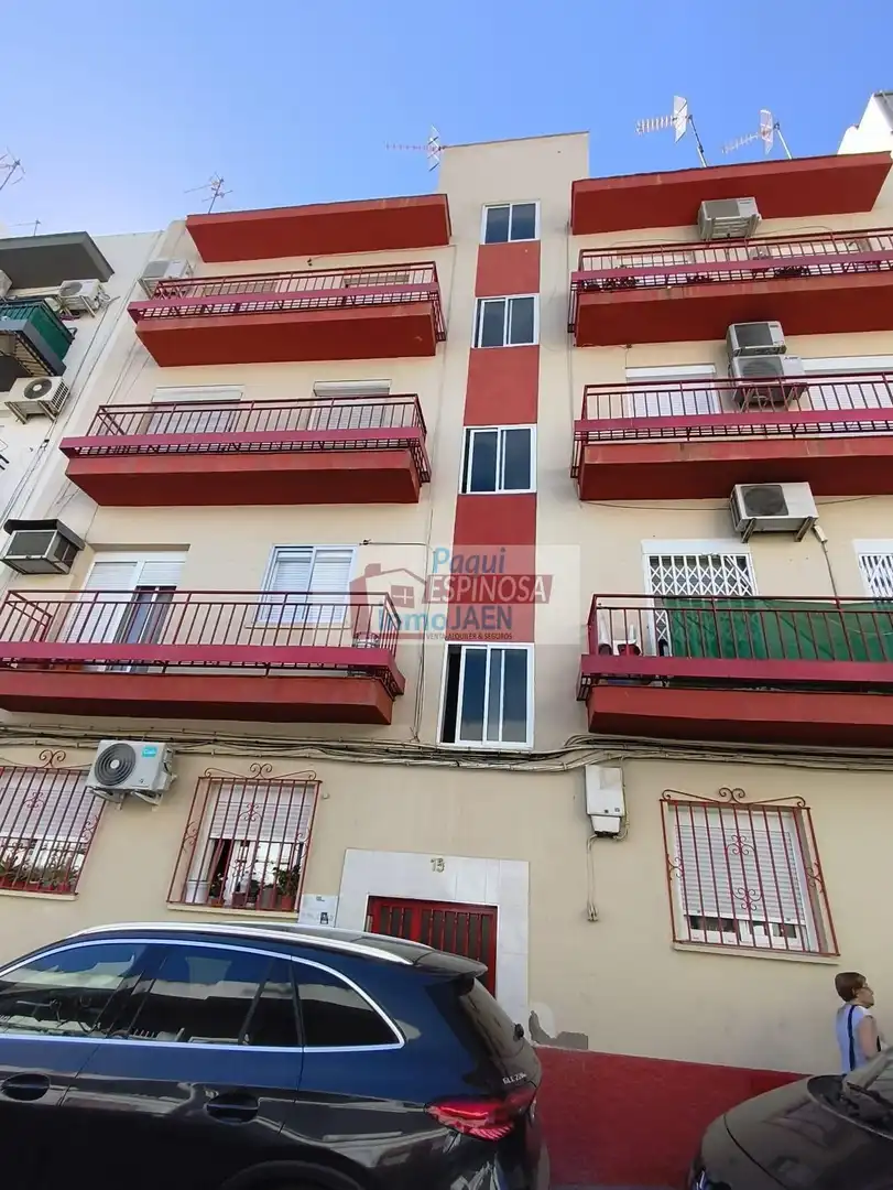Vista exterior de Piso en venta en Peñamefecit - Avda Barcelona