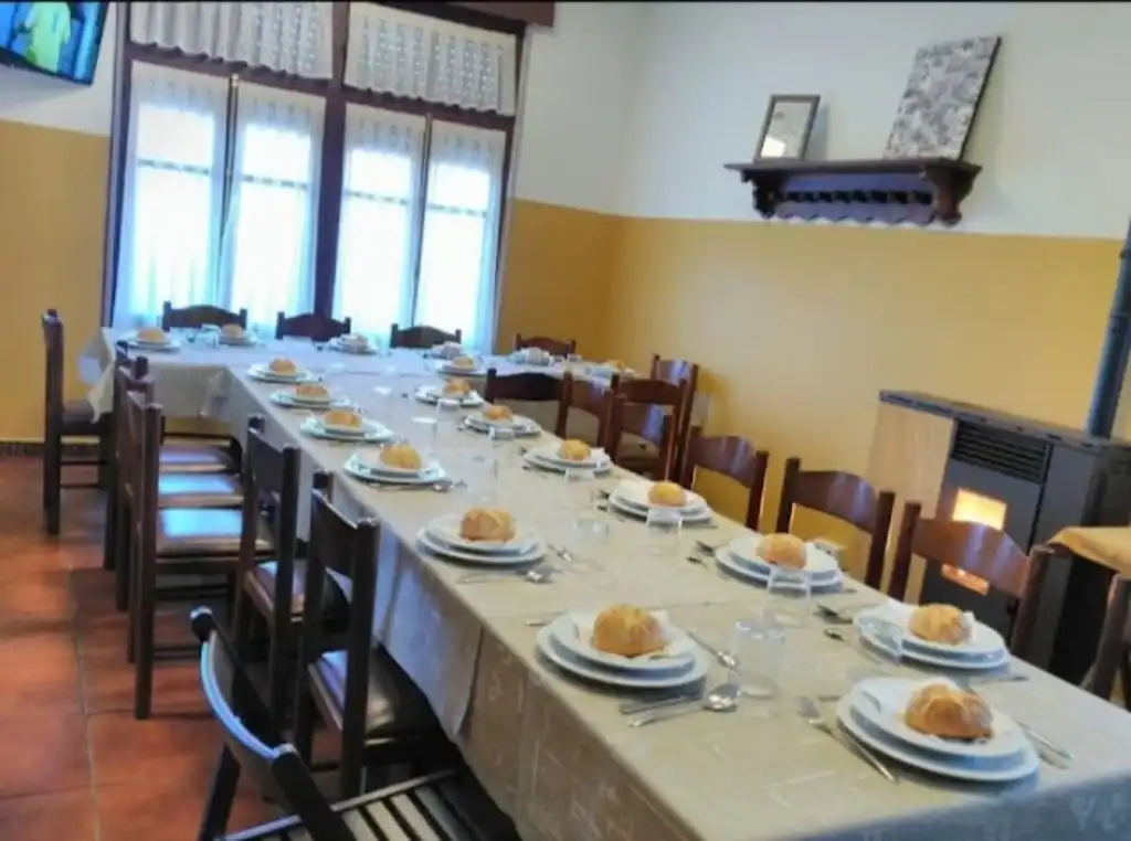 Comedor de Edificio en venta en Siero