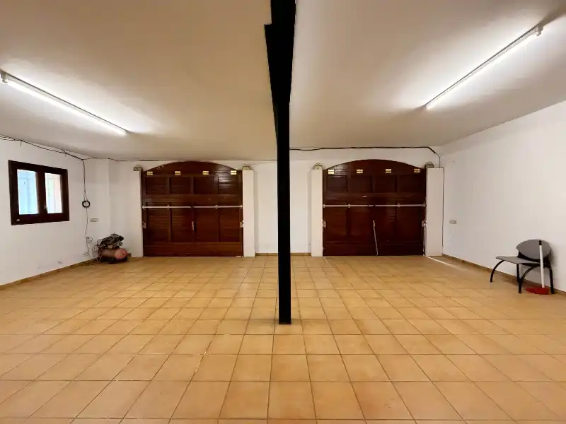 Casa con terraza en venta en Carrer de Figueres, imagen 92
