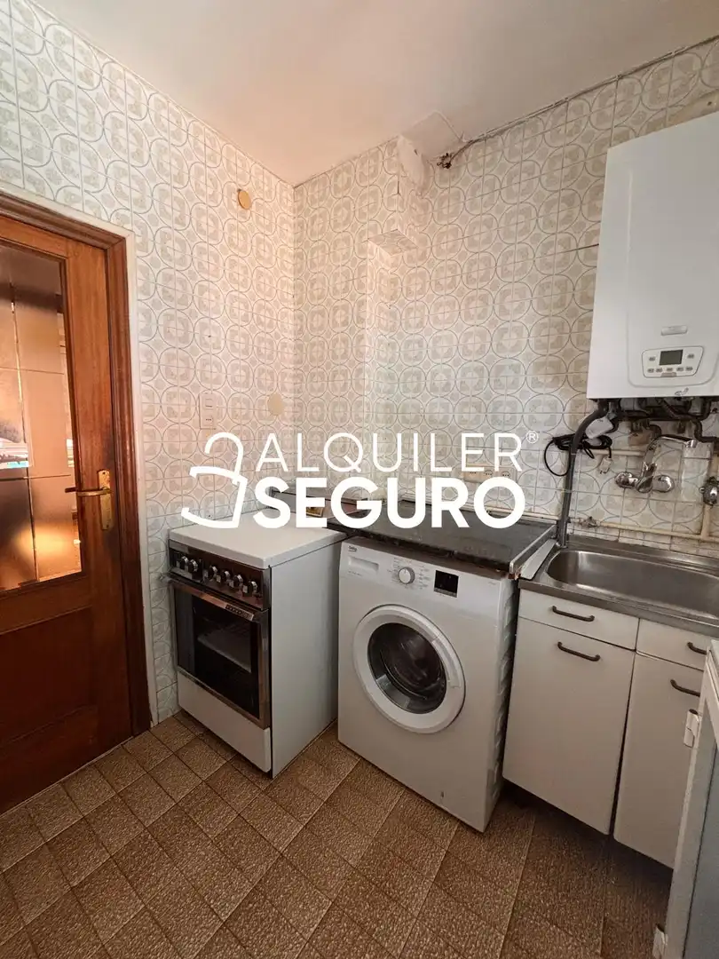 Küche von Wohnung zur Miete in Madrid mit Klimaanlage, Heizung und Möbliert