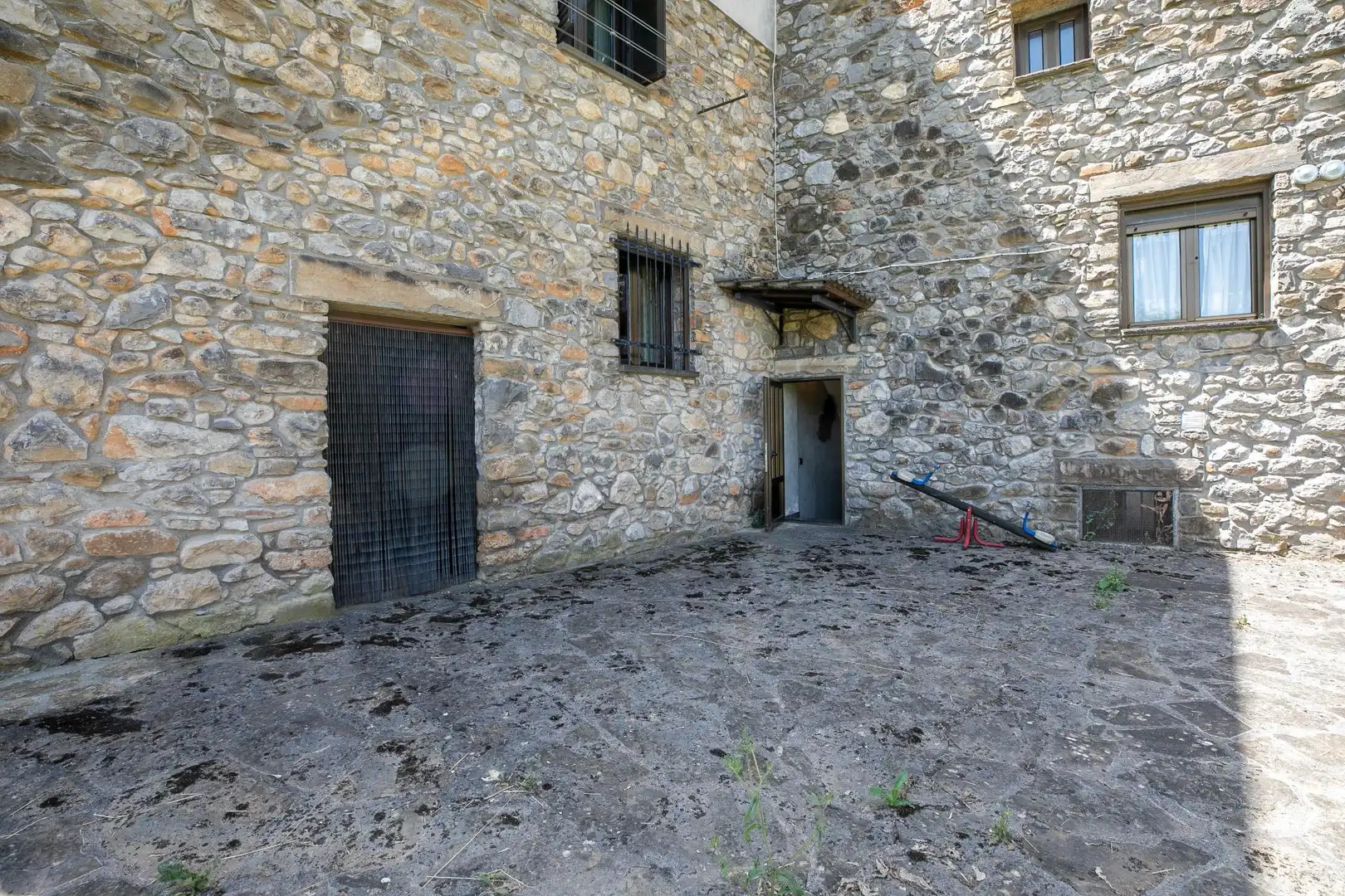 Vista exterior de Casa o chalet en venta en Laspuña con Calefacción, Jardín privado y Amueblado