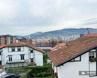 Vista exterior de Pis en venda en Bilbao  amb Terrassa i Traster