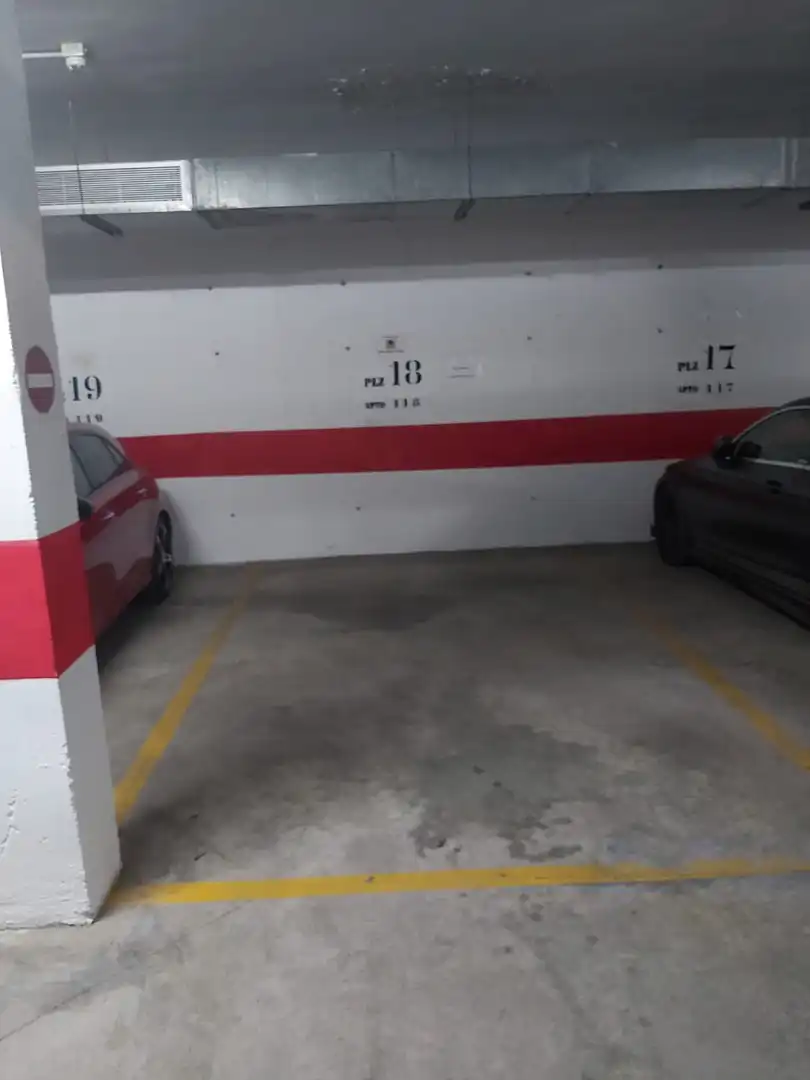 Parkplatz von Wohnungen zur Miete in Punta Umbría mit Klimaanlage, Heizung und Möbliert