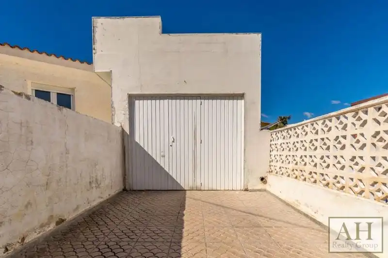 Vista exterior de Casa adosada en venta en L'Alfàs del Pi