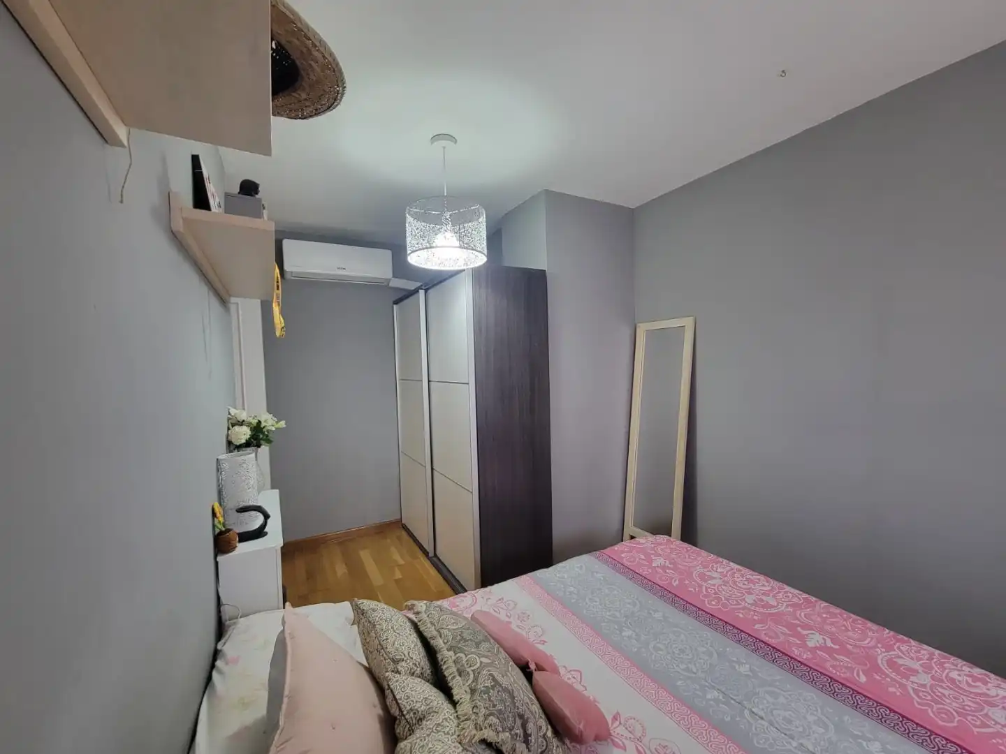 Dormitori de Casa adosada en venda en Reus amb Aire condicionat, Parquet i Terrassa