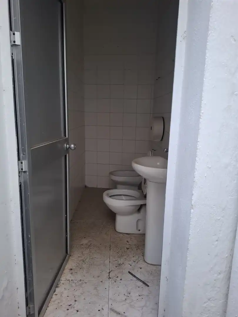 Local comercial en venta en Molino de la Vega, imagen 4