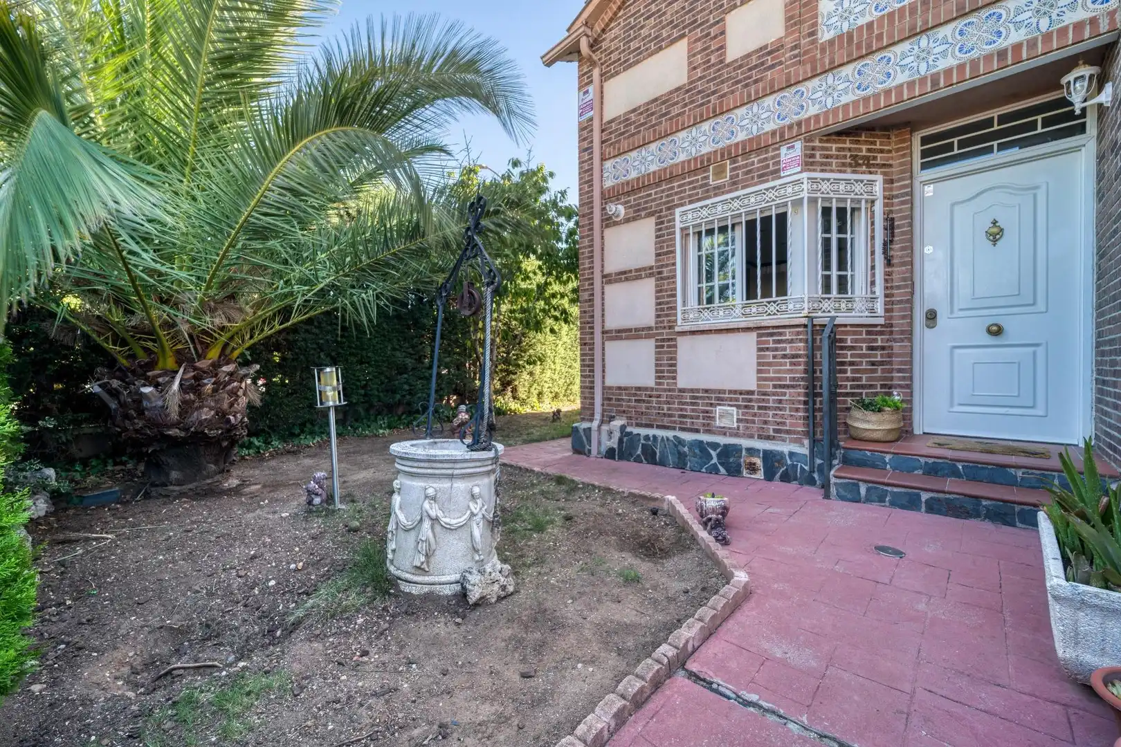 Jardí de Casa adosada en venda en Meco amb Calefacció