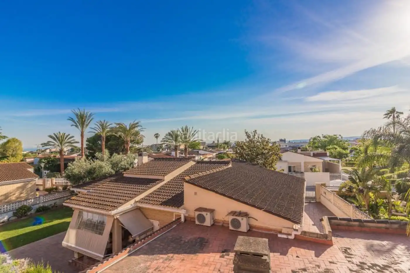Exterior view of Houses for sale in L'Alcúdia  with Air Conditioner, Private garden and Parquet flooring