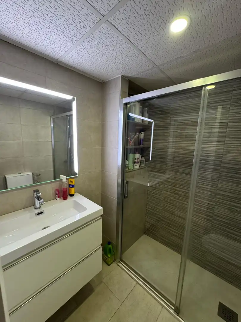 Bathroom of Houses for sale in Sevilla