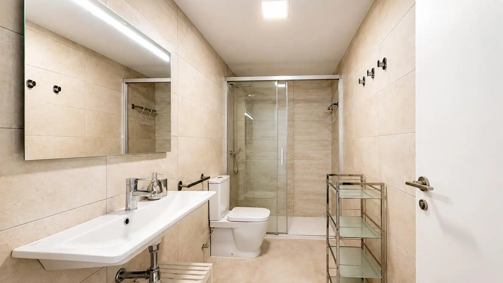 Badezimmer von Wohnung zur Miete in Valencia mit Klimaanlage, Terrasse und Balkon