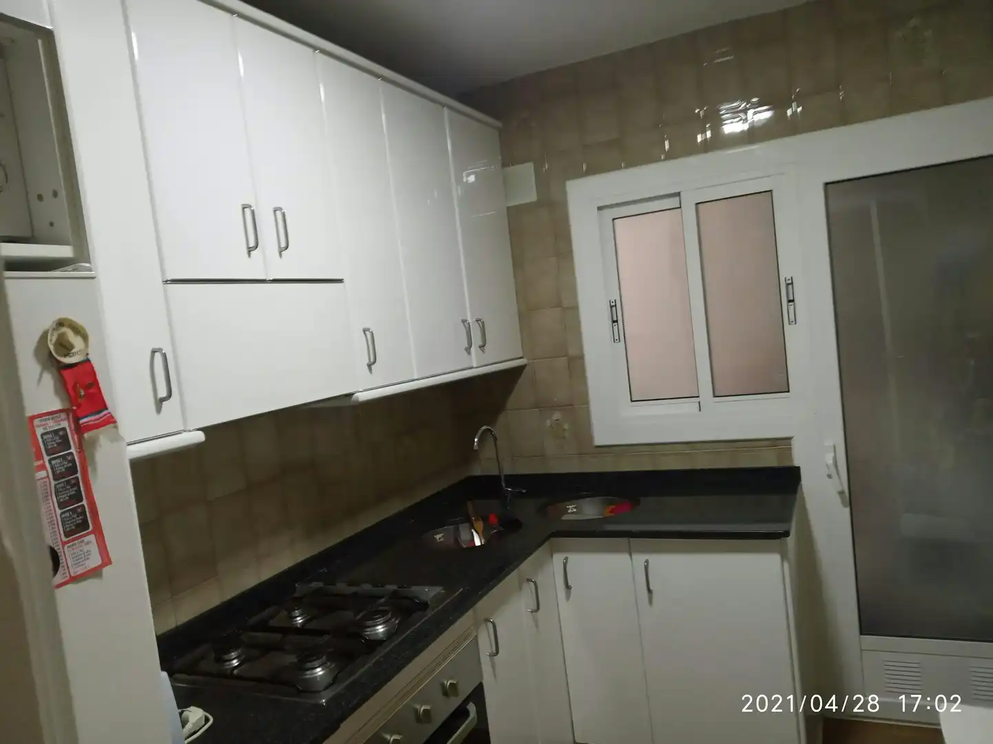 Küche von Wohnung zur untervermieten in L'Hospitalet de Llobregat mit Heizung, Möbliert und Waschmaschine