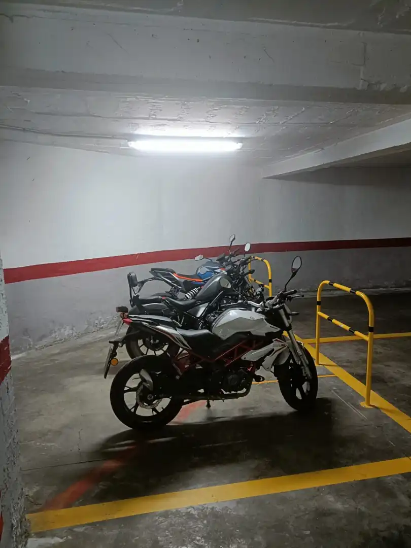 Aparcament de Garatge de lloguer en Sevilla
