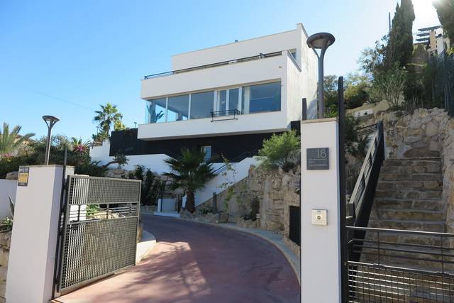 Casa-chalet en Venta en Pueblo Acantilado - Lanuza