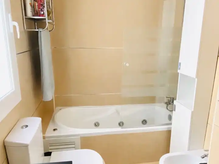 Piso con piscina en venta en Estacion de Tranvias 1, imagen 9