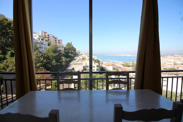 Piso en Venta en Almadrava - Canyelles - Puig-Rom