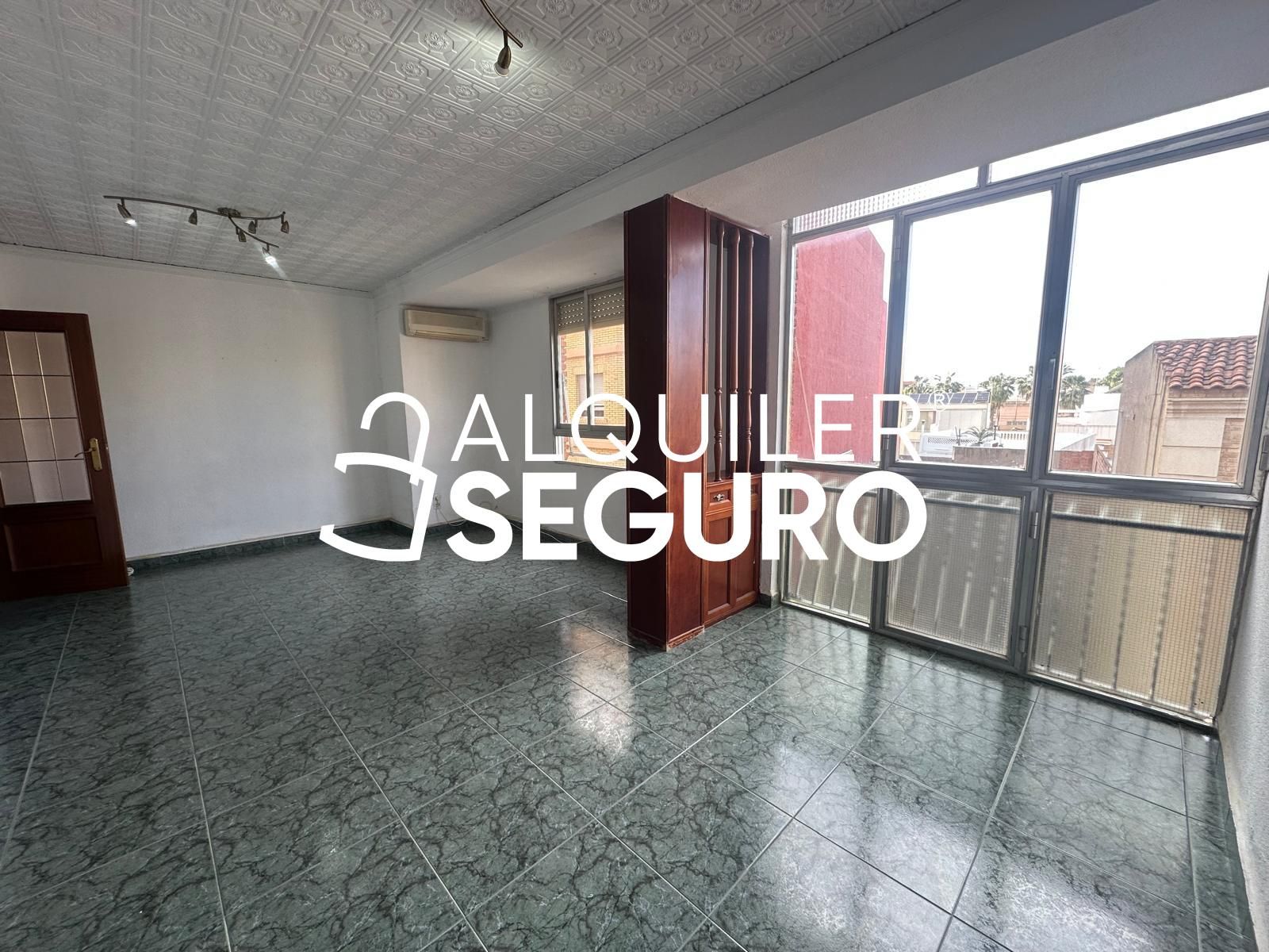 Exterior view of Flat to rent in Alfafar  with Air Conditioner