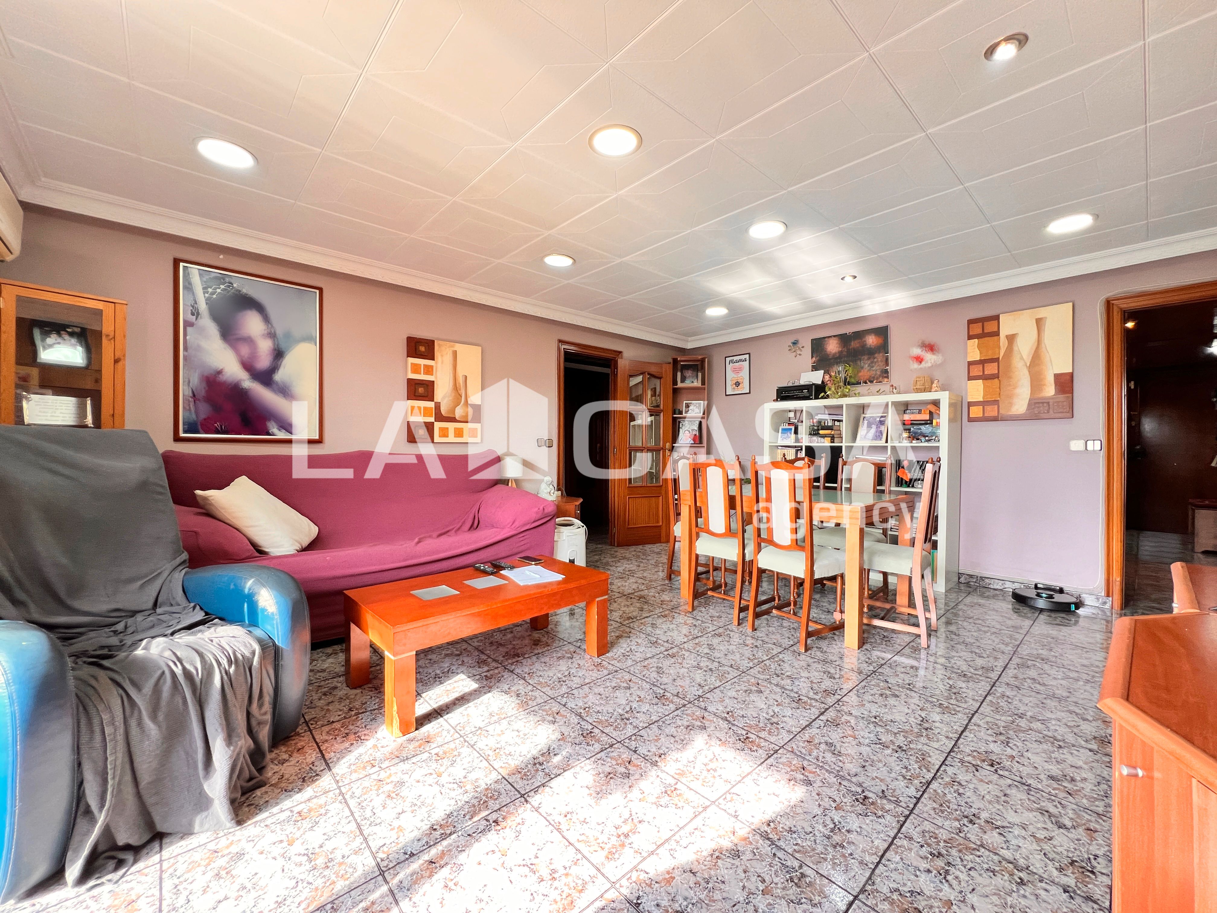 Vista exterior de Piso en venta en Badalona con Calefacción y Balcón