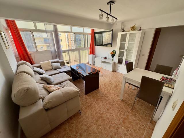 Piso en Venta en Calle Maestro Guerrero en Parque Ayala - Jardín de la Abadía - Huelín