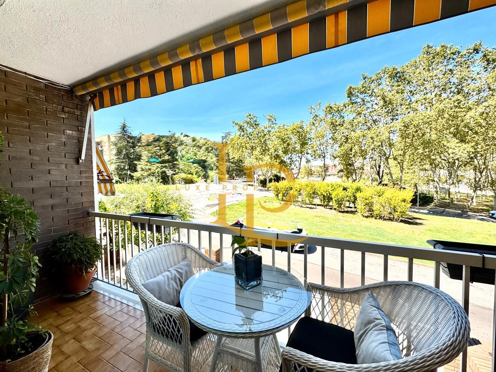 Exterior view of Single-family semi-detached for sale in Rubí  with Air Conditioner, Heating and Private garden