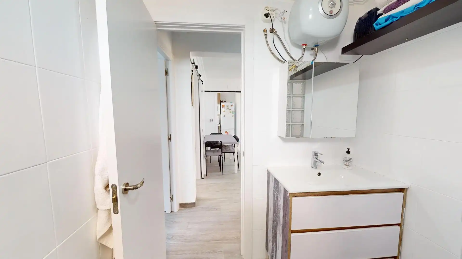 Baño de Piso en venta en Alcalá de Guadaira con Aire acondicionado, Calefacción y Terraza