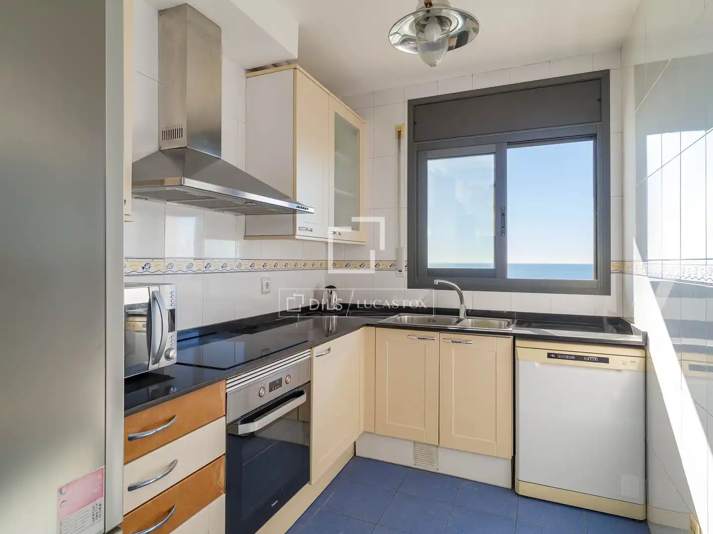 Cocina de Piso de alquiler en Barcelona con Aire acondicionado, Calefacción y Amueblado