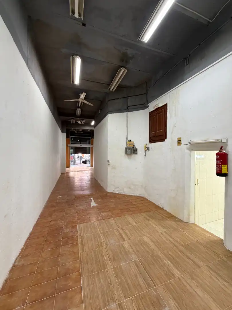 Local comercial en venta en Carrer d'Entença 33, imagen 2